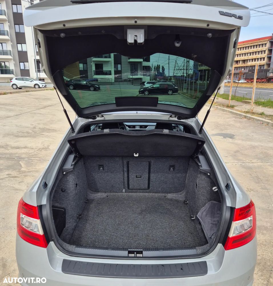 Skoda Octavia 2.0 TSI RS - 7