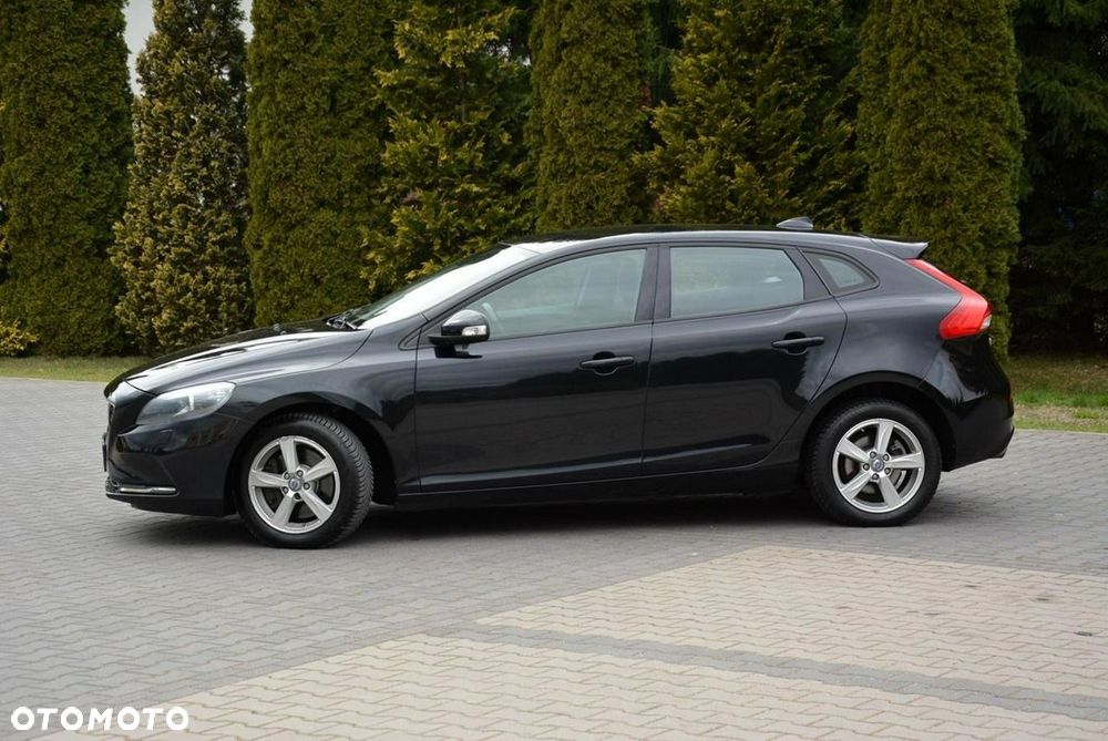 Volvo V40 D3 Geartronic Momentum - 4