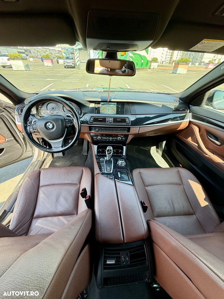 BMW Seria 5 525d xDrive Touring - 5