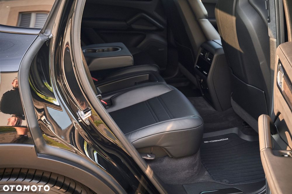 Porsche Cayenne - 20