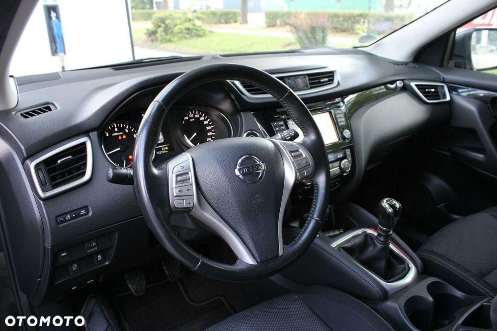 Nissan Qashqai 1.6 DIG-T N-Connecta - 23