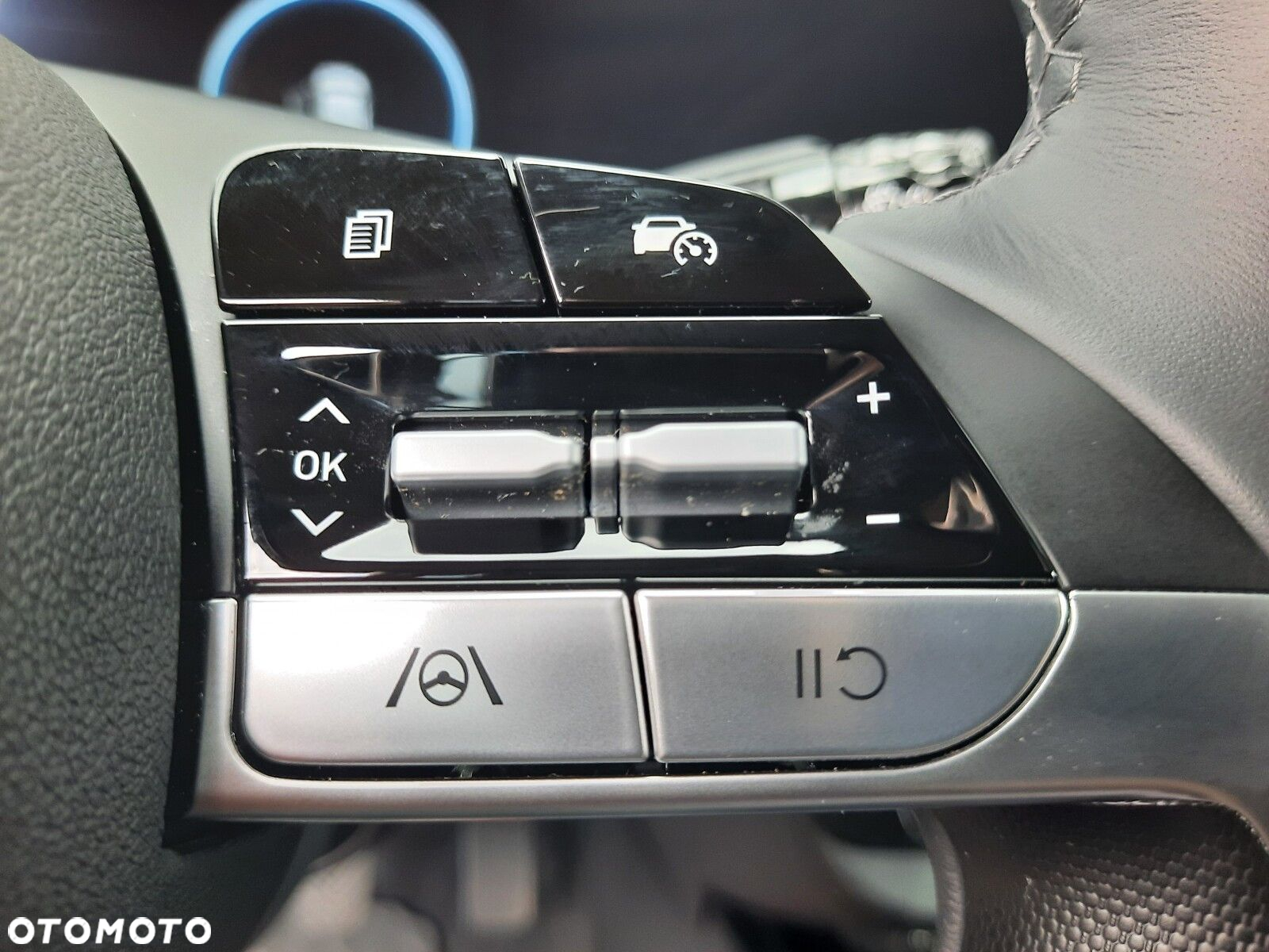Hyundai Elantra 1.6 Smart - 30