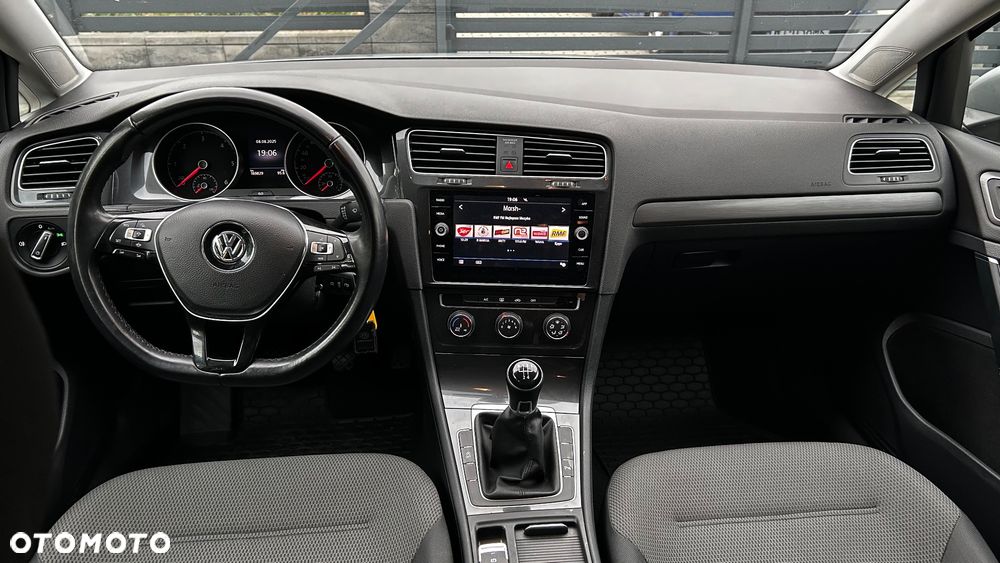 Volkswagen Golf VII 1.6 TDI BMT Comfortline - 5