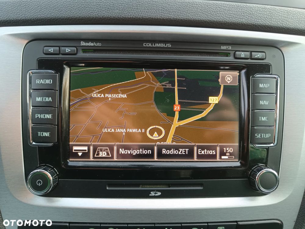 Skoda Octavia Combi 2.0 TDI DPF DSG RS - 18