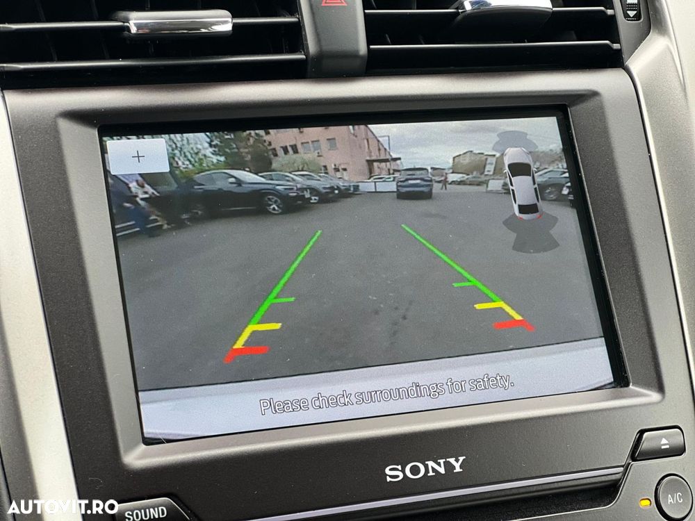 Ford Mondeo 2.0 HEV Vignale - 17