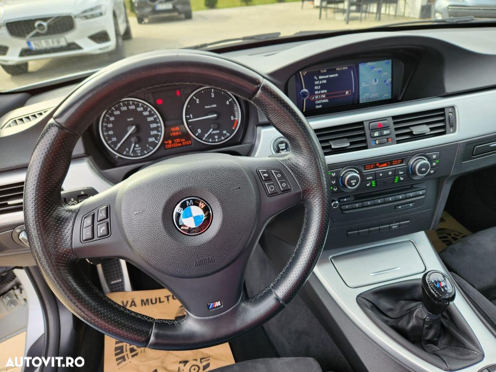 BMW Seria 3 318d Sport Line - 15