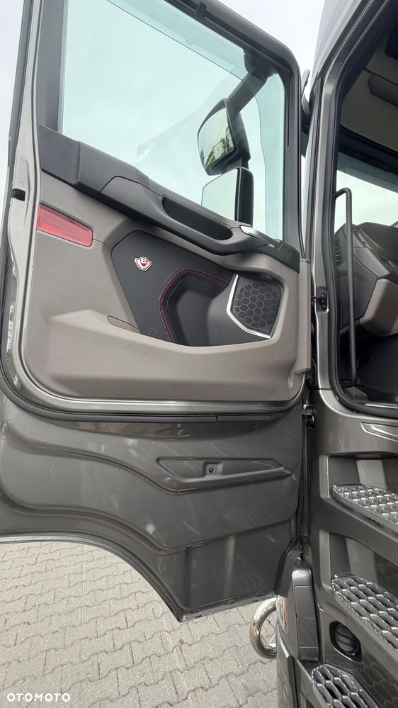 Scania S530 cała na poduszkach full opcja - 12