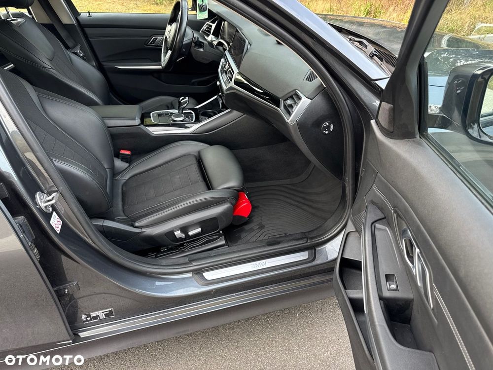 BMW Seria 3 - 14