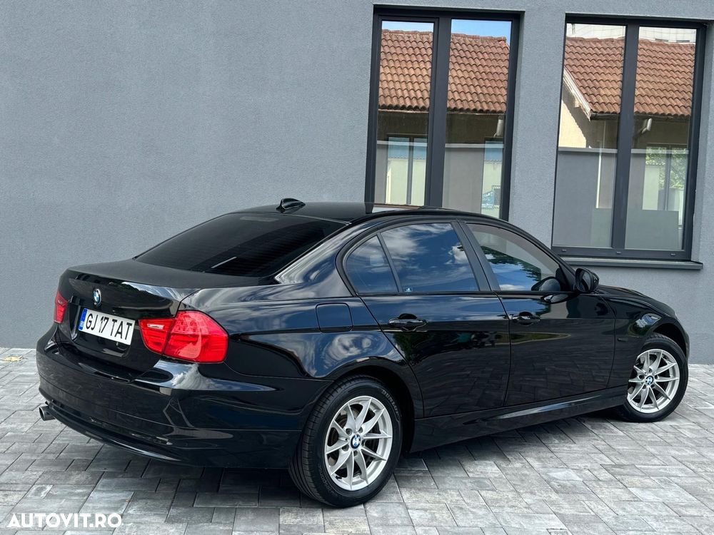 BMW Seria 3 320d xDrive - 3