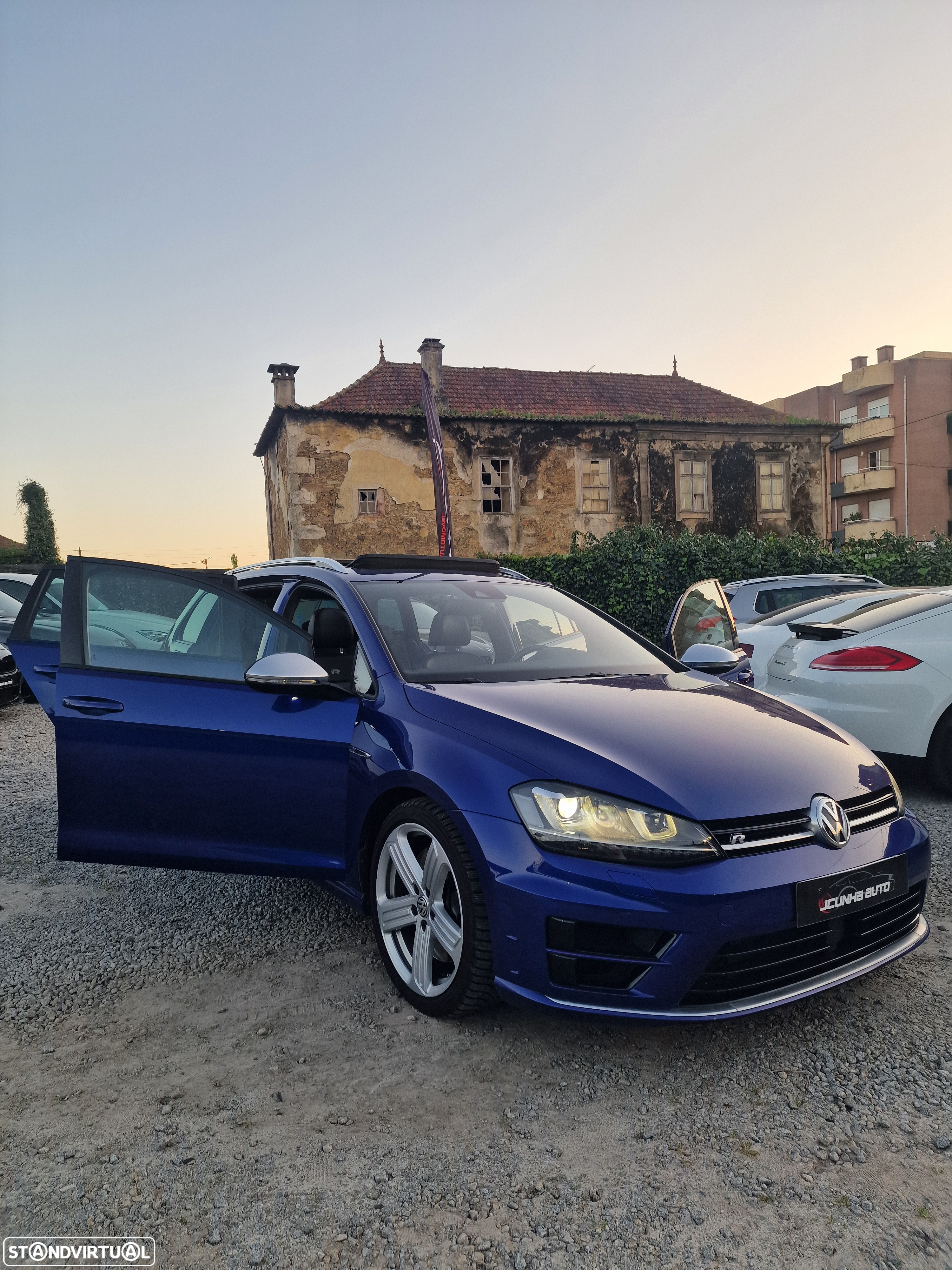 VW Golf Variant R 4Motion BlueMotion DSG - 11