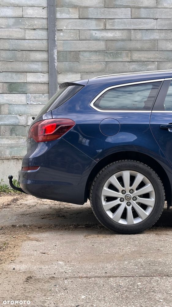 Opel Astra 1.6 Turbo Edition - 21