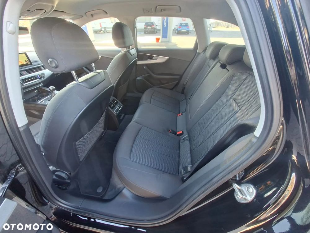 Audi A4 - 24
