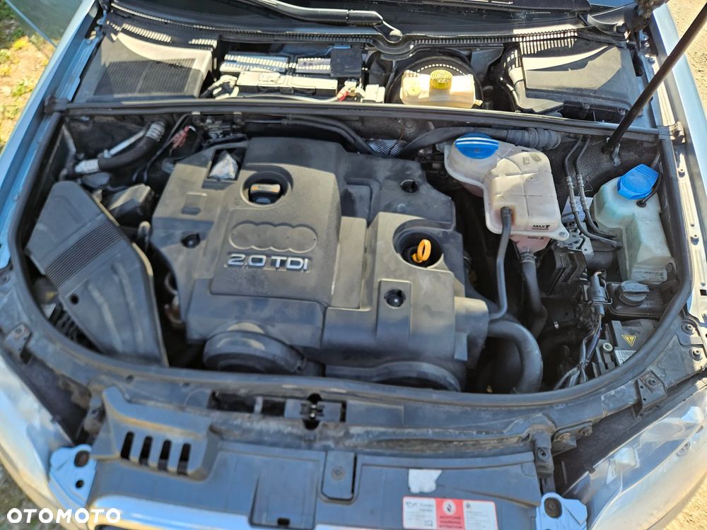 Audi A4 Avant 2.0 TDI Multitronic - 33