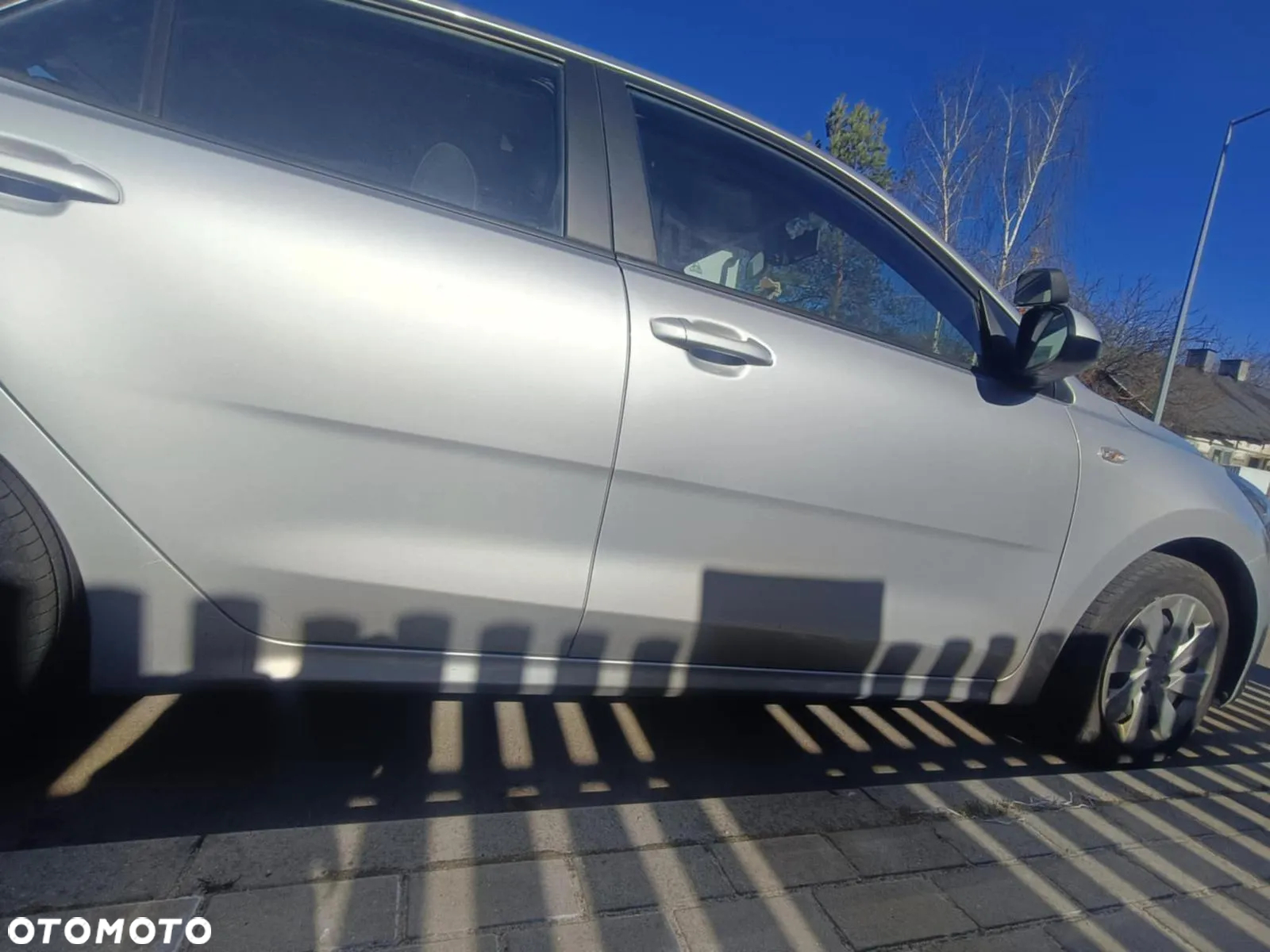 Kia Rio 1.2 L - 4