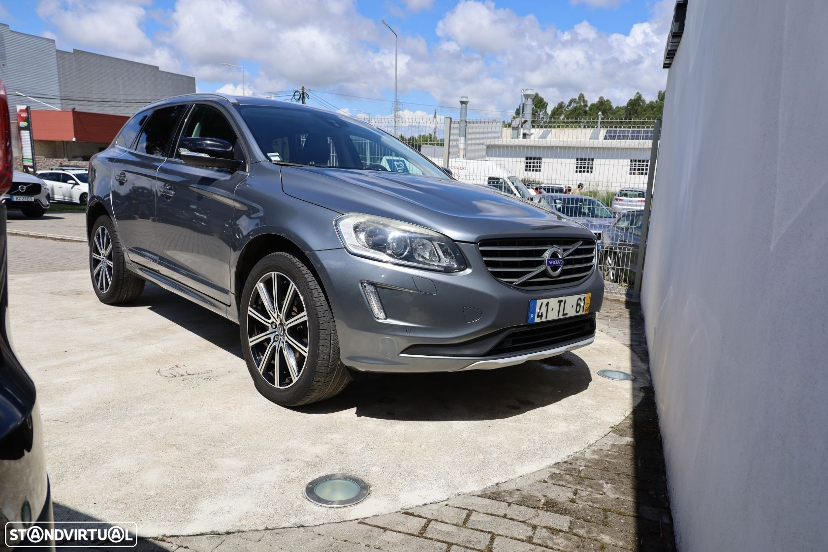 Volvo XC 60 2.0 D4 Dynamic Edition Geartronic - 25