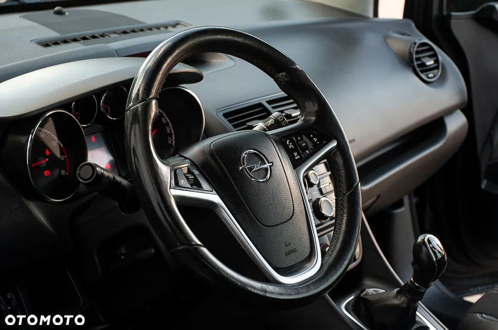 Opel Meriva 1.4 150 Jahre - 32