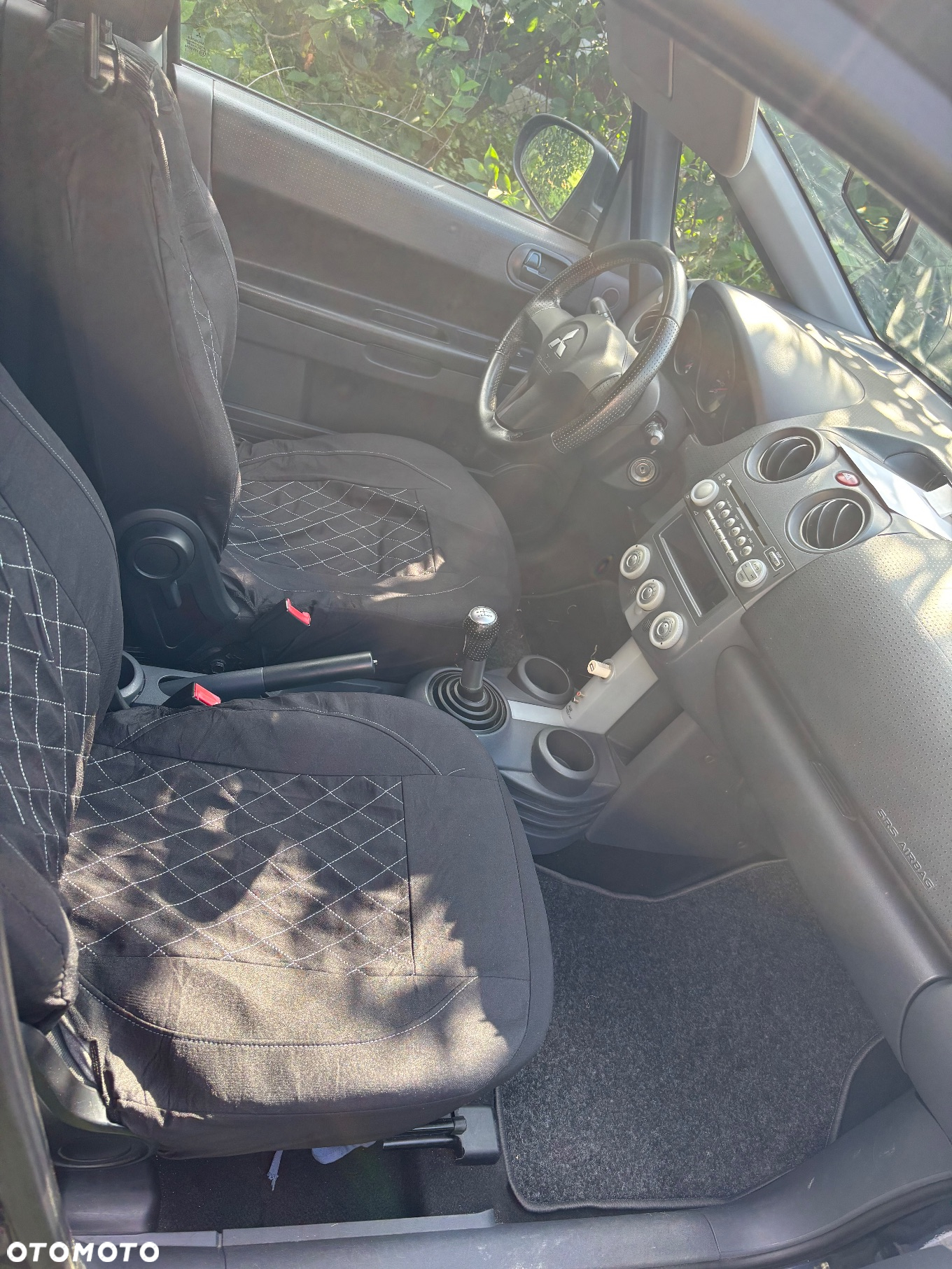 Mitsubishi Colt 1.3 Inform - 12