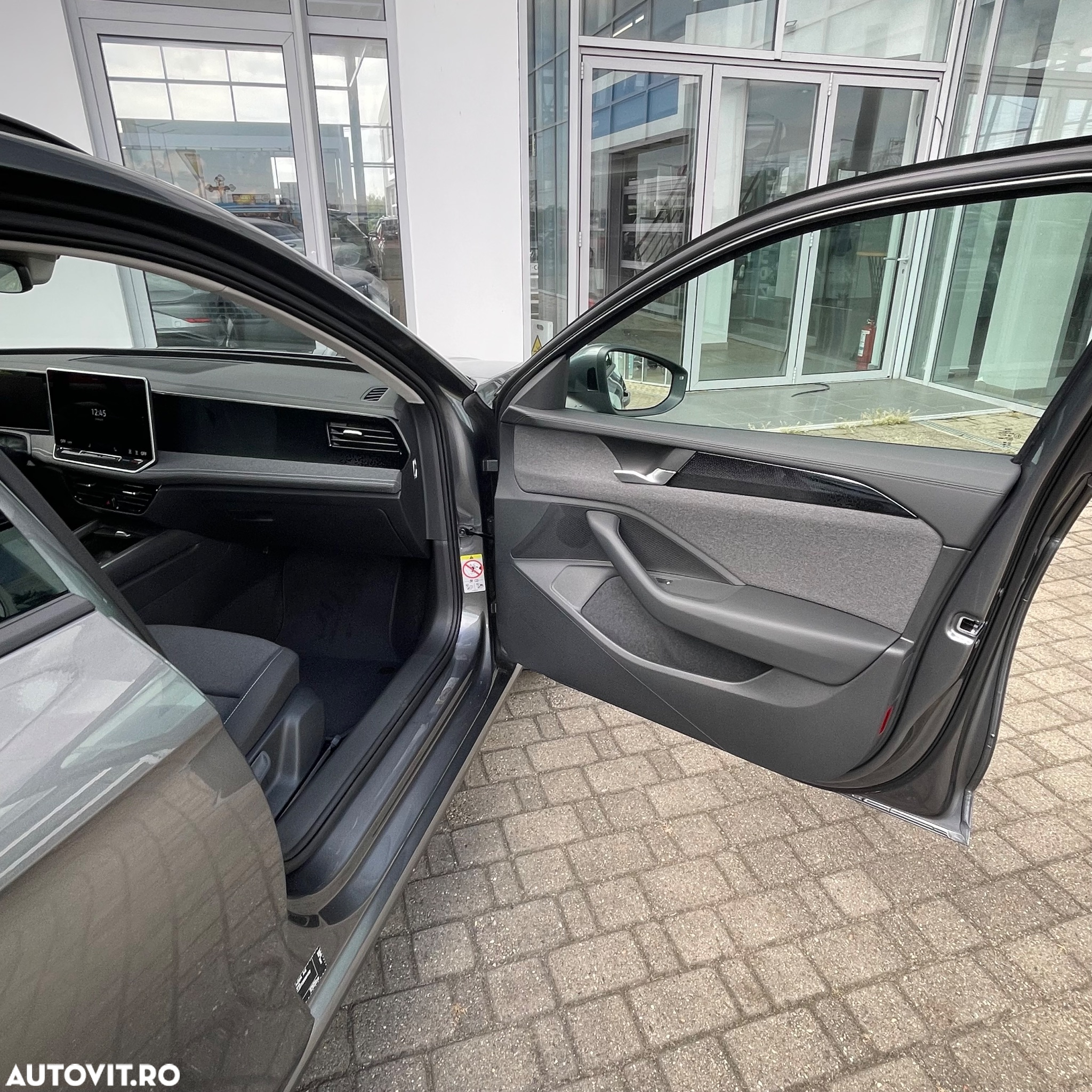 Volkswagen Passat Variant 1.5 eTSI DSG MHEV Base - 18