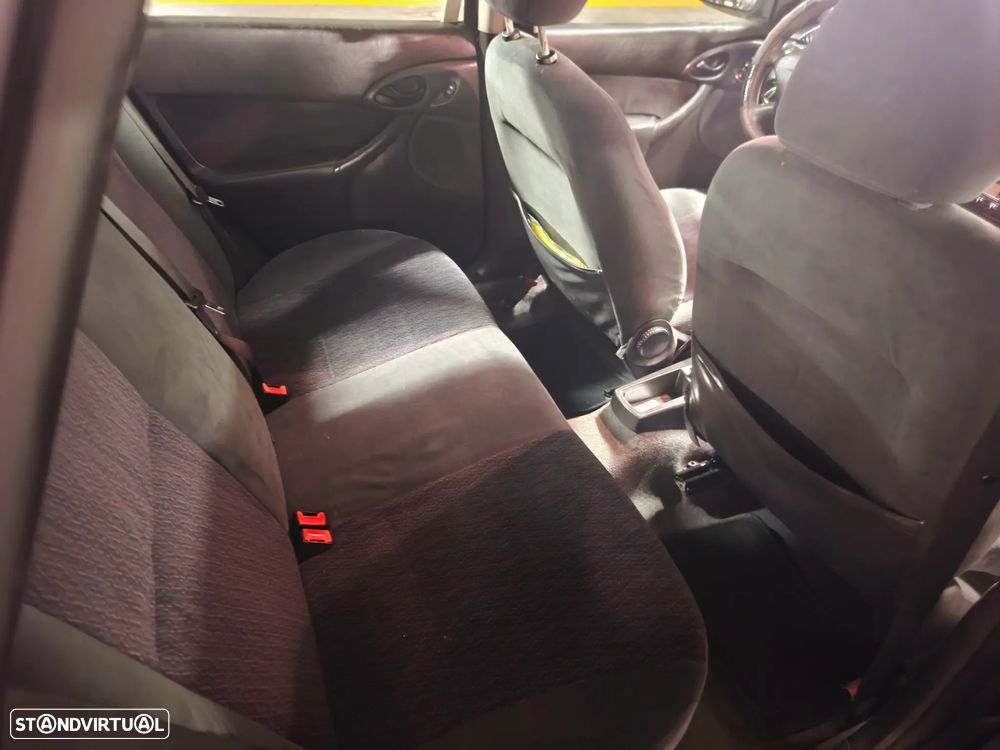 Ford Focus C-Max - 14