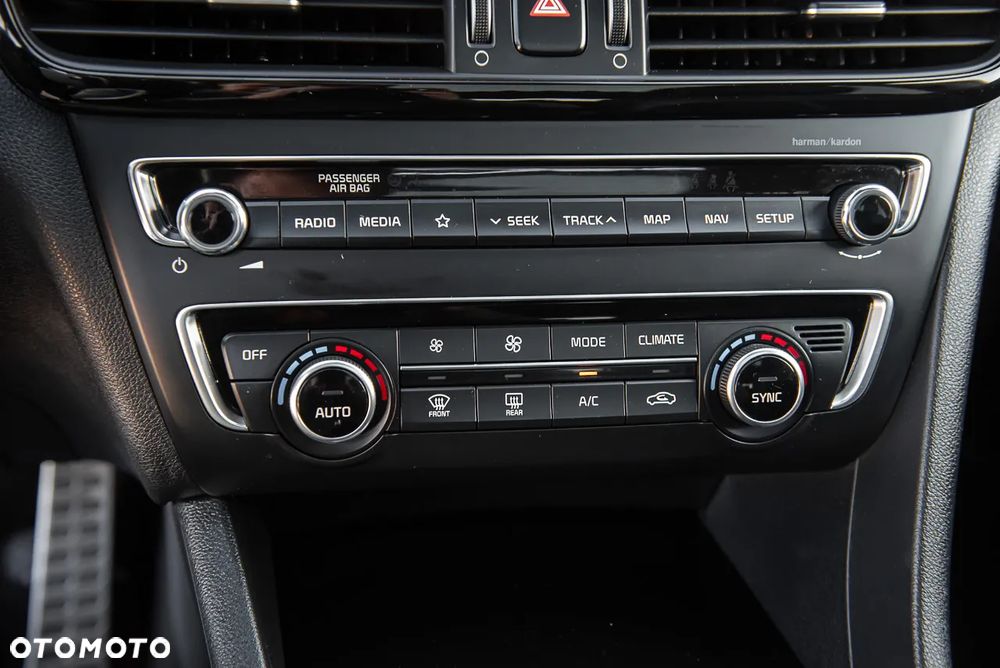Kia Optima Sportagon 1.6 T-GDI DCT OPF GT Line - 27
