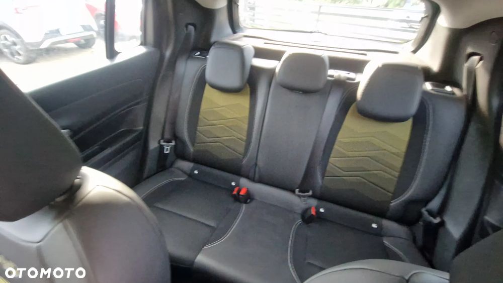 Jeep Avenger 54kWh Summit - 14