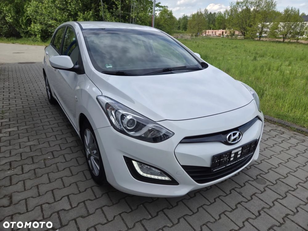 Hyundai i30 1.4 Trend - 9