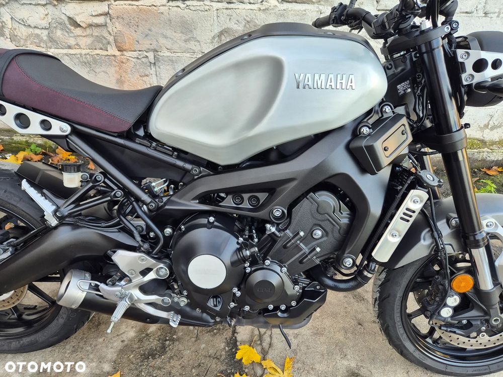Yamaha XSR - 6
