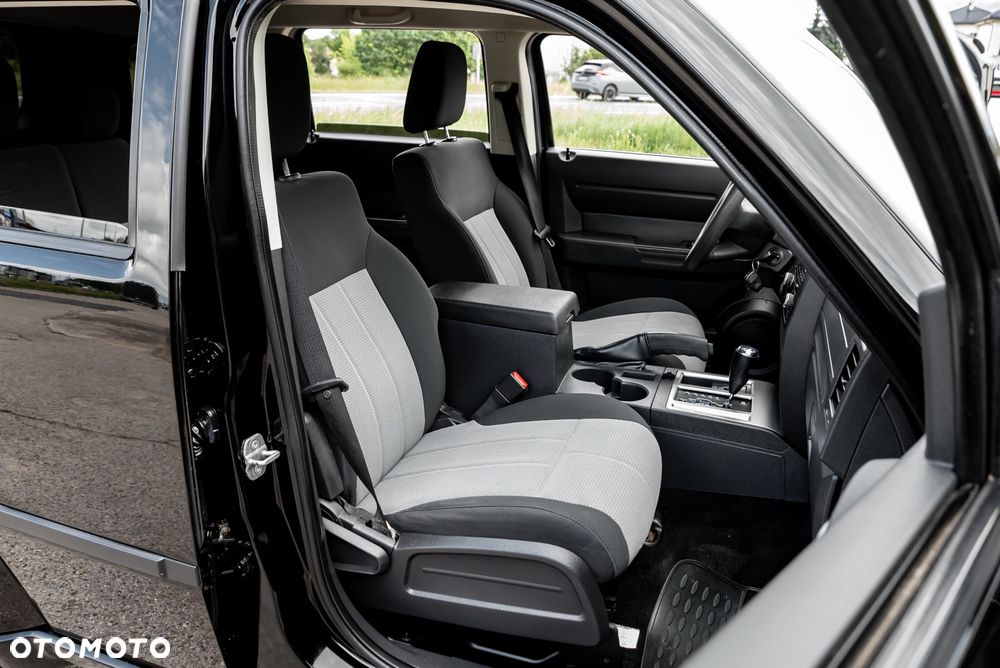 Dodge Nitro 3.7 V6 SLT - 22