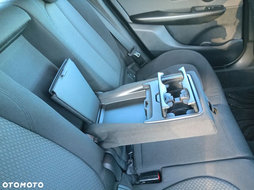 BMW Seria 2 218i Advantage - 24