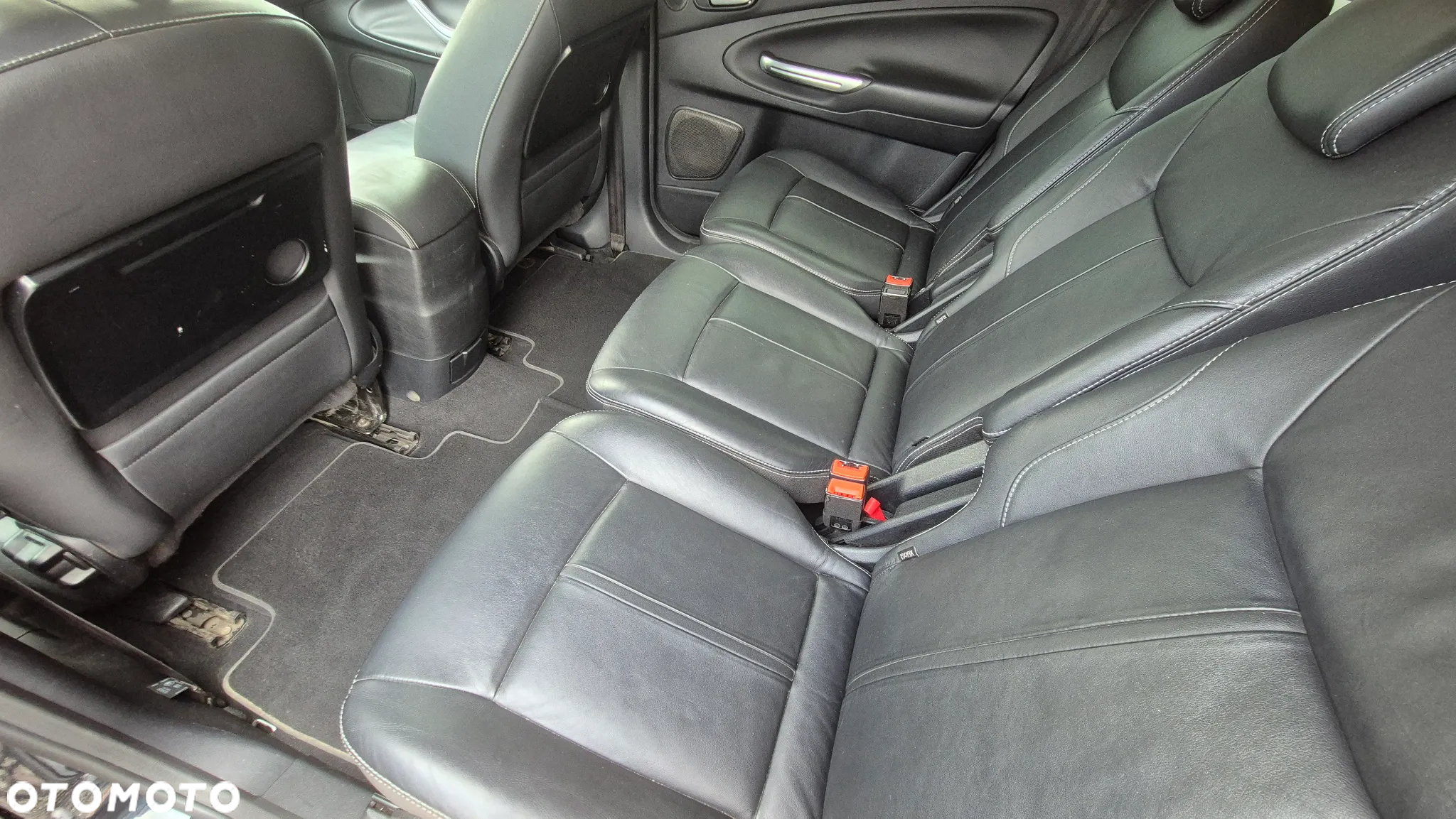 Ford S-Max 2.0 TDCi DPF Titanium - 26
