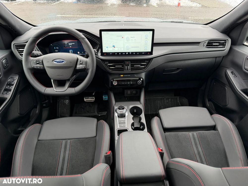 Ford Kuga - 10