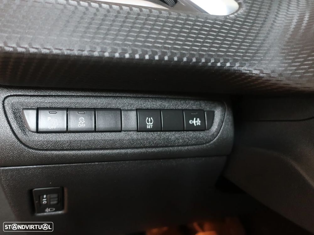 Peugeot 2008 1.2 VTi Allure - 18