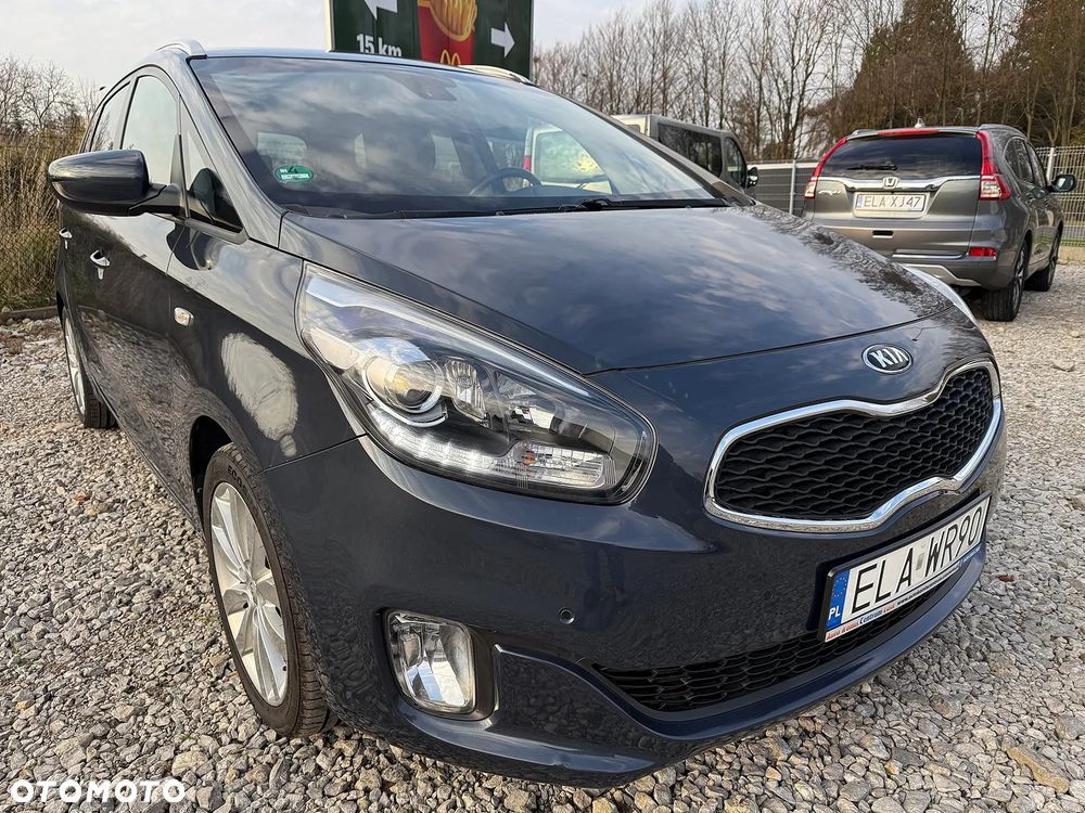 Kia Carens 1.6 GDI Dream-Team Edition - 11