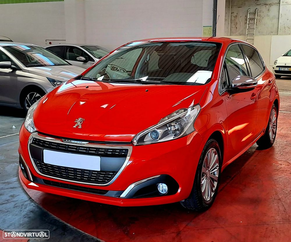 Peugeot 208 1.2 PureTech Allure - 25