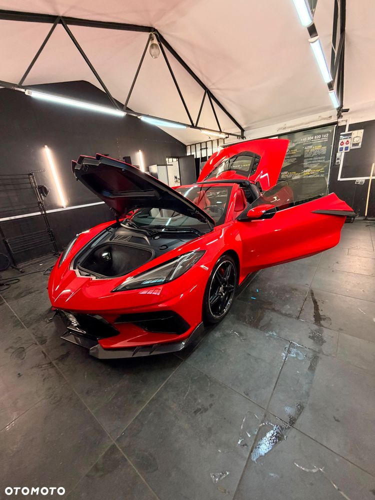 Chevrolet Corvette - 9