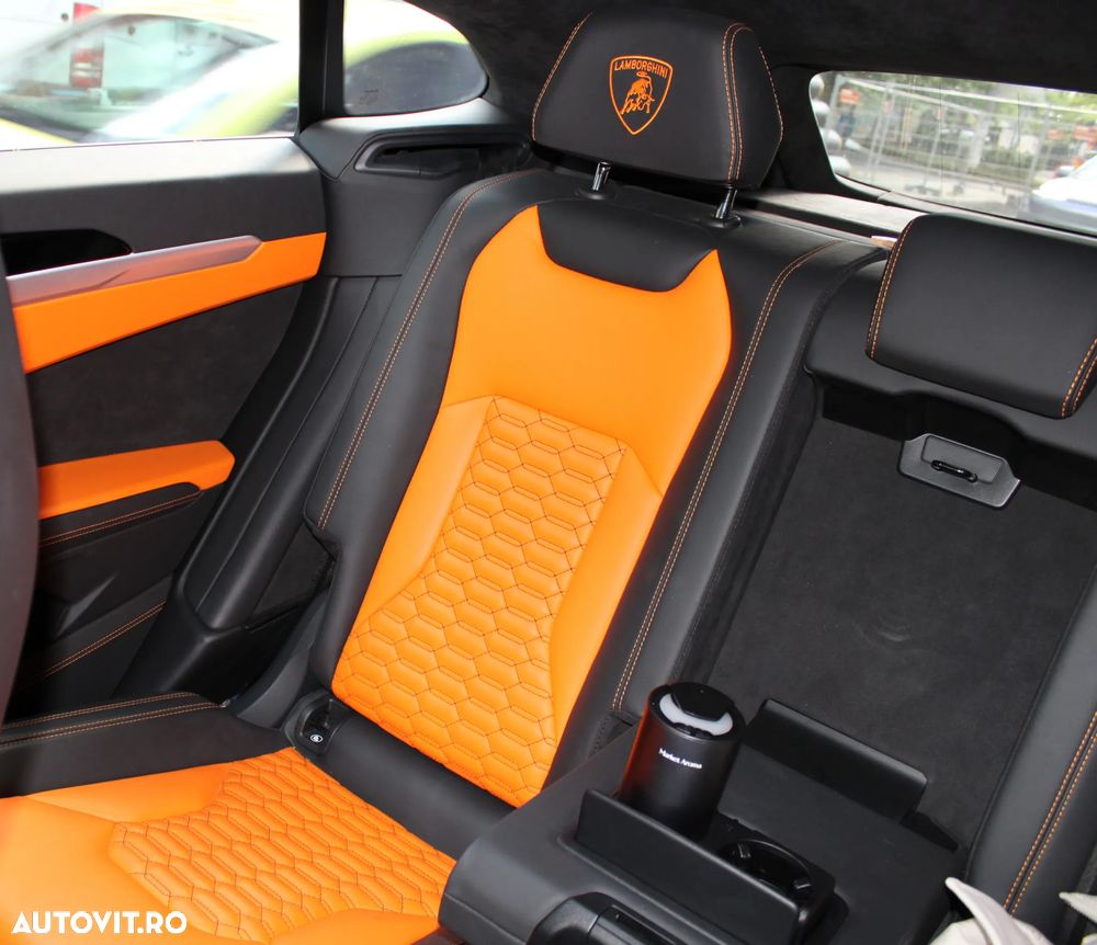 Lamborghini URUS - 9
