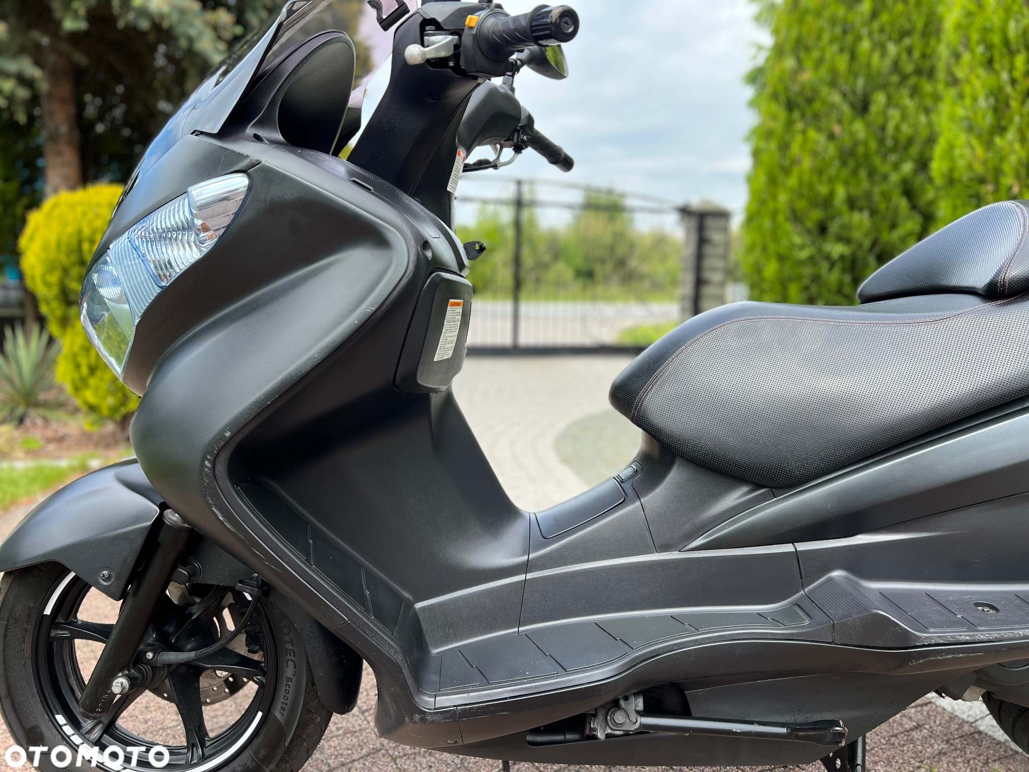 Suzuki Burgman - 22