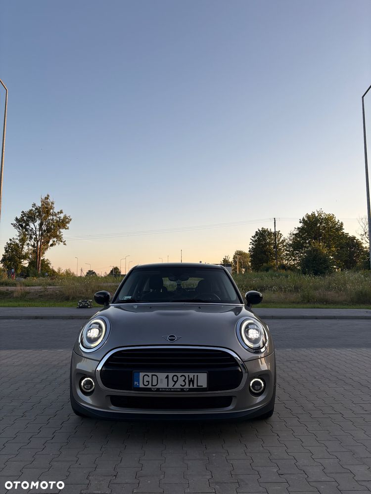 MINI Cooper Standard - 2