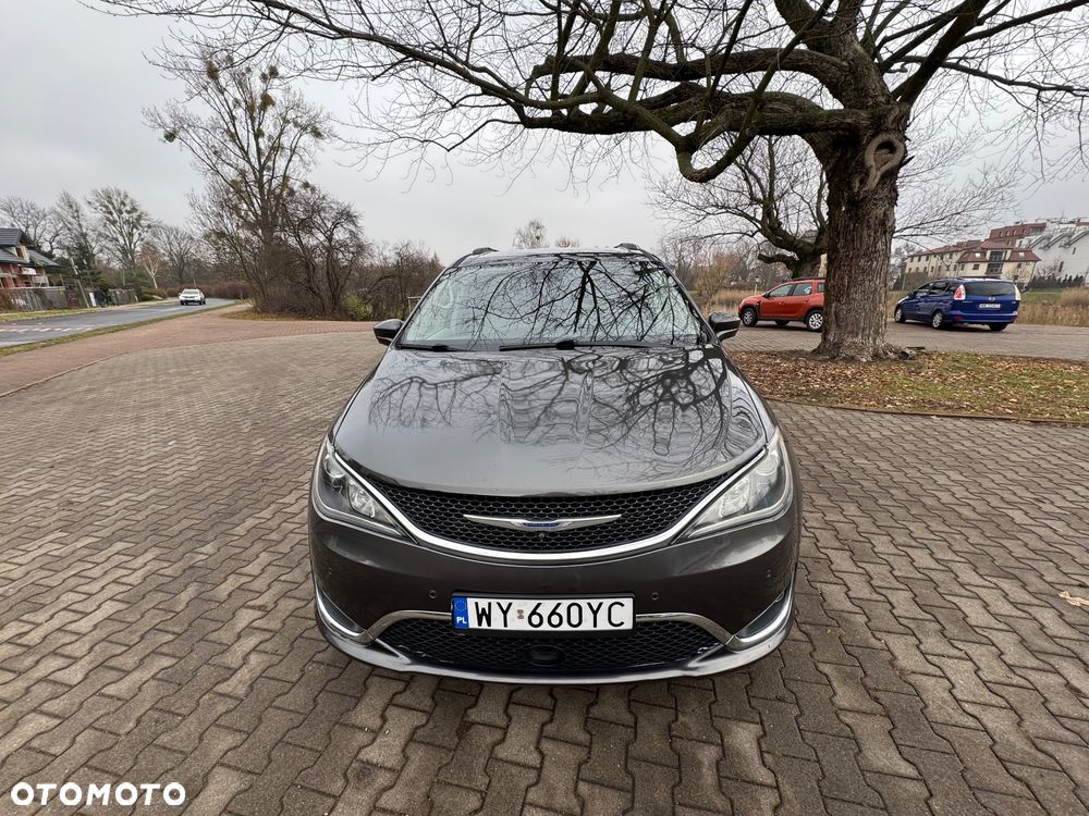 Chrysler Pacifica - 18