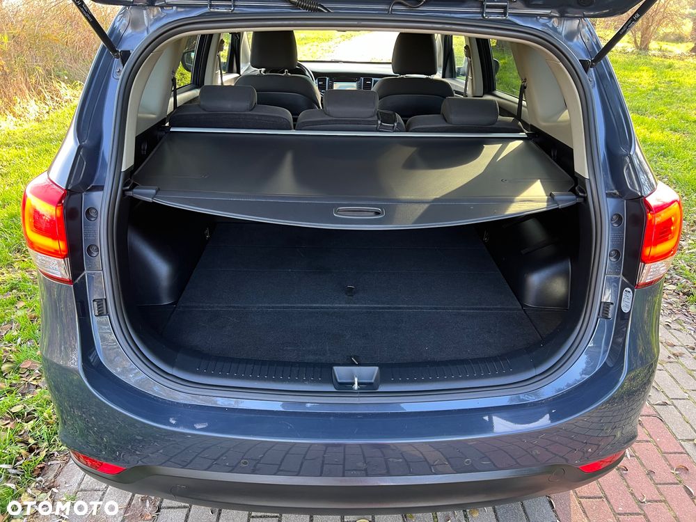 Kia Carens 1.7 CRDi L DCT - 9