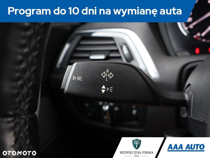 BMW Seria 1 - 19