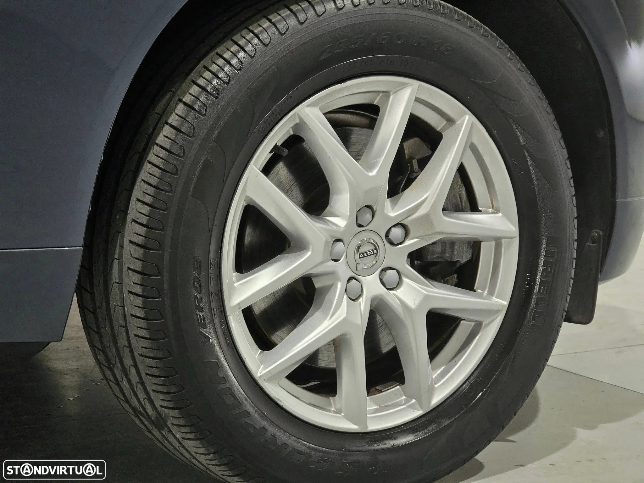 Volvo XC 60 2.0 T8 PHEV Momentum AWD - 17