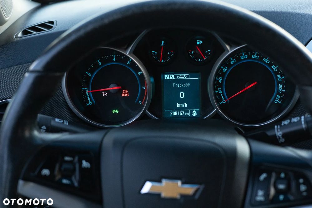 Chevrolet Cruze 1.8 LT - 34