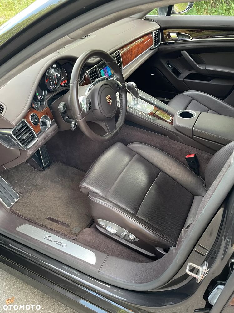 Porsche Panamera Turbo Executive PDK - 8