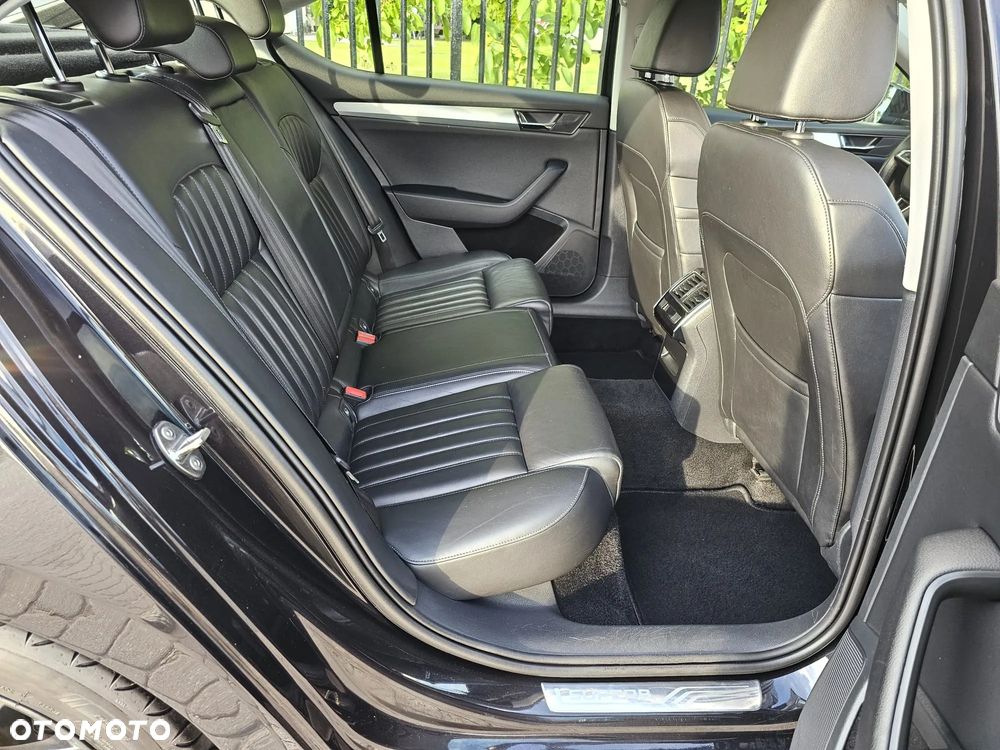 Skoda Superb 2.0 TDI DSG Ambition - 20