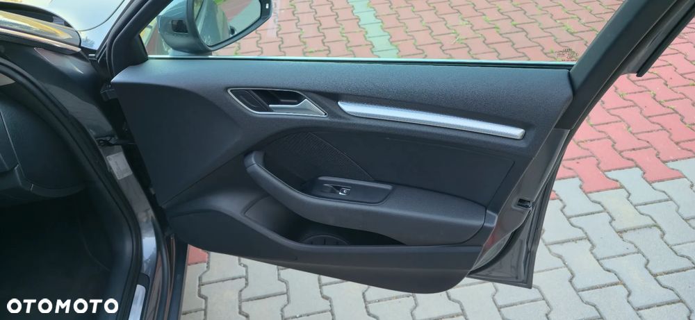 Audi A3 Sportback 2.0 TDI - 17