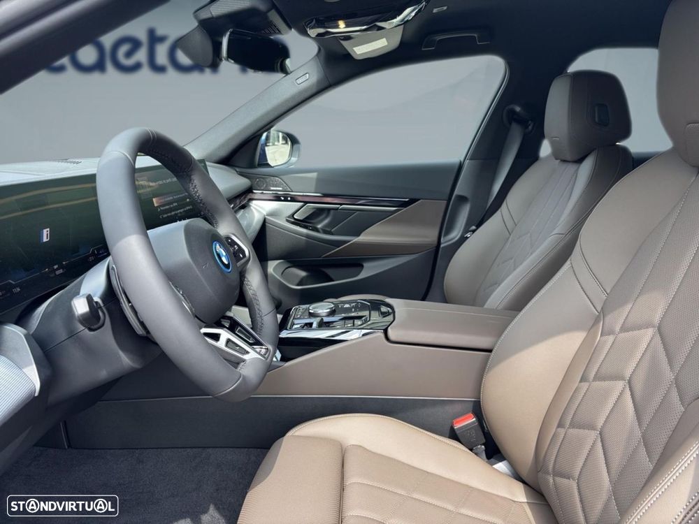 BMW 530 e Pack Desportivo M - 10