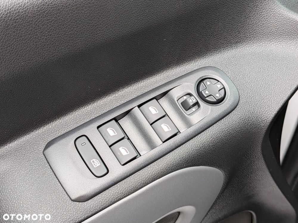 Toyota Proace City Verso Long 1.5 D-4D Business - 24