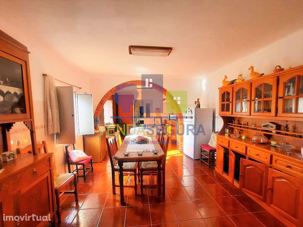 Moradia T5 R/C com Quintal e Garagem | Santo Amador - Grande imagem: 2/35