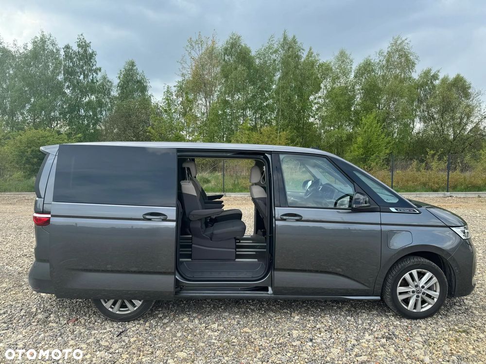 Volkswagen Multivan - 10